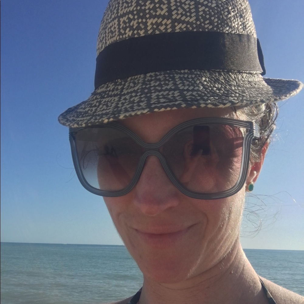 Meet your Posher, Andrea